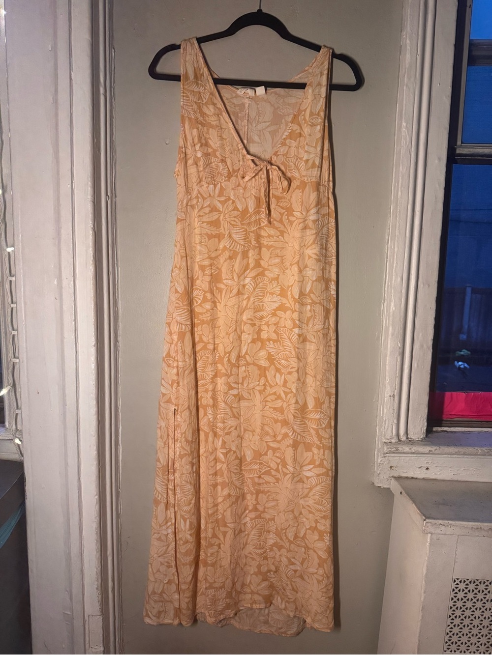 Roxy Stillwater Maxi Dress Tan Batik Floral Tie-Front Sz M